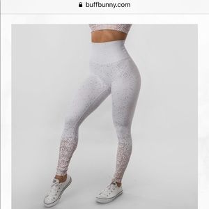 Buffbunny rosè leggings - small